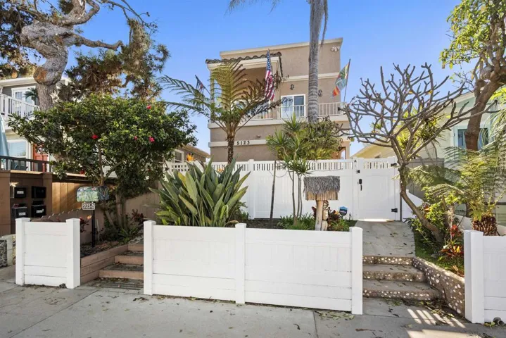 5123 Brighton Ave B, San Diego, California 92107