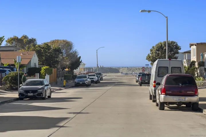 5123 Brighton Ave B, San Diego, California 92107