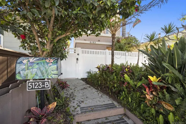 5123 Brighton Ave B, San Diego, California 92107
