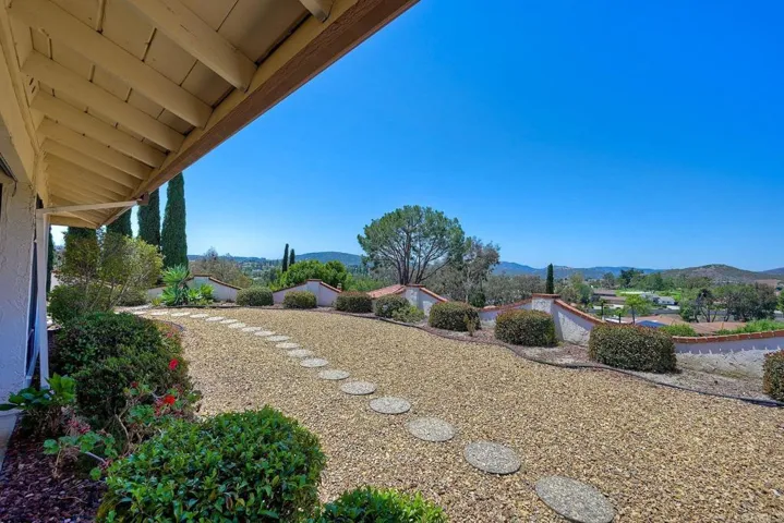 Epic south and southwest views from back patio and yard~