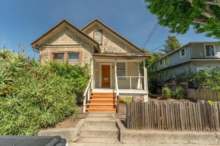 146 Market Street, Santa Cruz, California 95060