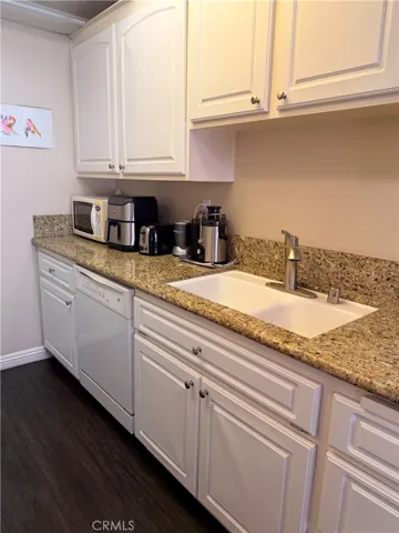 3425 E 15th Street 13d, Long Beach, California 90804