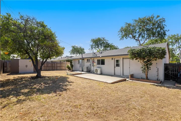 1909 W Walnut Avenue, Fullerton, California 92833