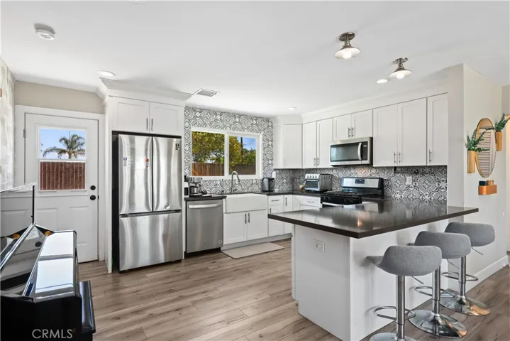 1909 W Walnut Avenue, Fullerton, California 92833