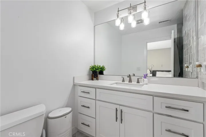 1909 W Walnut Avenue, Fullerton, California 92833