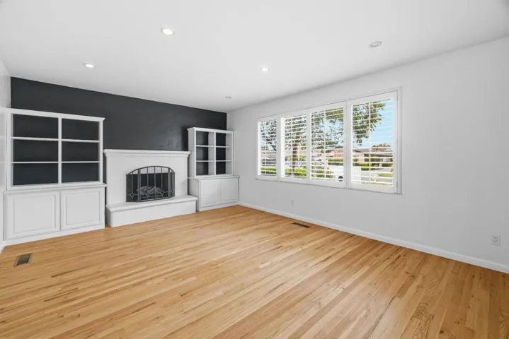739 Bellarmine Drive, Salinas, California 93901