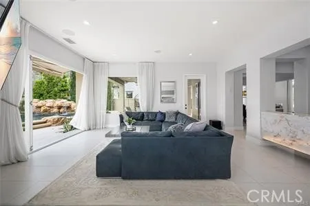 6 Almanzora, Newport Coast, California 92657