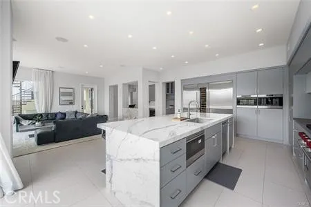 6 Almanzora, Newport Coast, California 92657