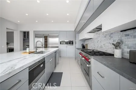 6 Almanzora, Newport Coast, California 92657