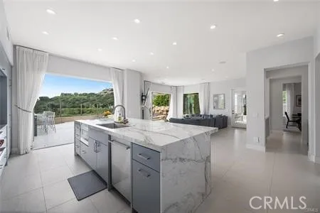 6 Almanzora, Newport Coast, California 92657