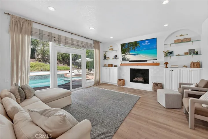 22841 Pocetas, Mission Viejo, California 92692