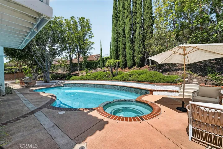 22841 Pocetas, Mission Viejo, California 92692