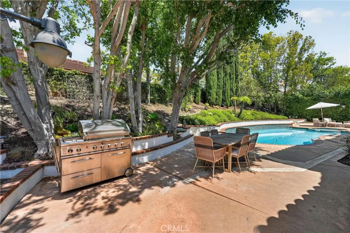 22841 Pocetas, Mission Viejo, California 92692