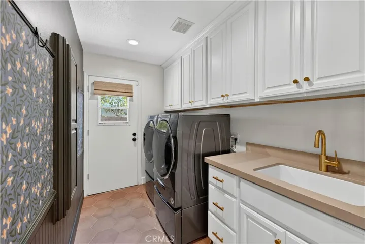 22841 Pocetas, Mission Viejo, California 92692