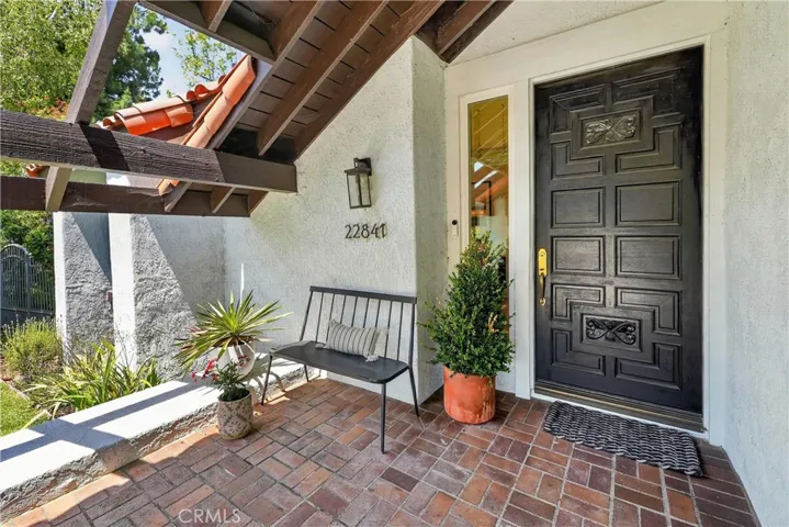 22841 Pocetas, Mission Viejo, California 92692