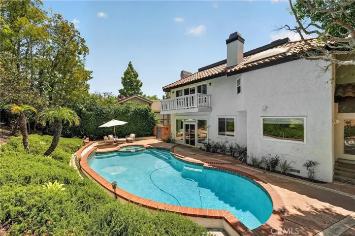 22841 Pocetas, Mission Viejo, California 92692