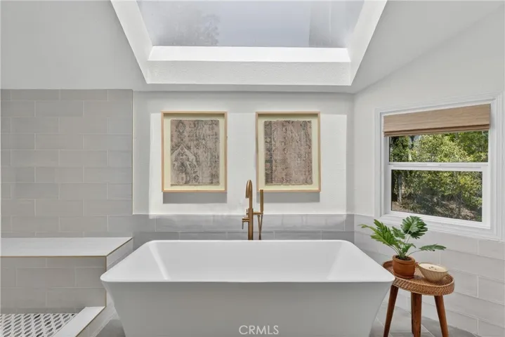 22841 Pocetas, Mission Viejo, California 92692