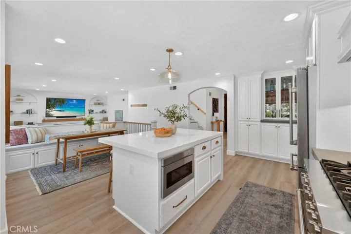 22841 Pocetas, Mission Viejo, California 92692