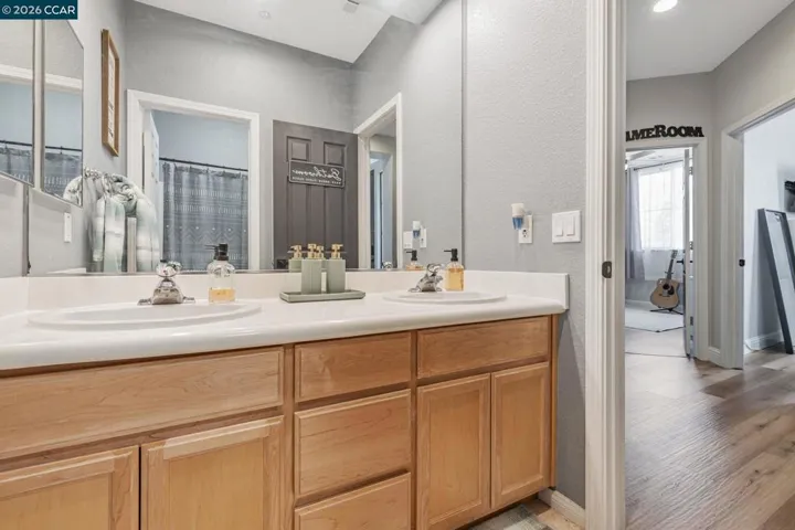 1108 Windhaven, Brentwood, California 94513