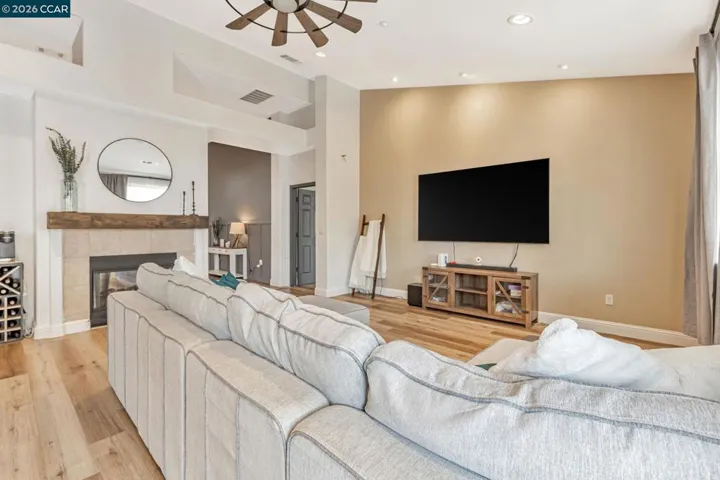 1108 Windhaven, Brentwood, California 94513