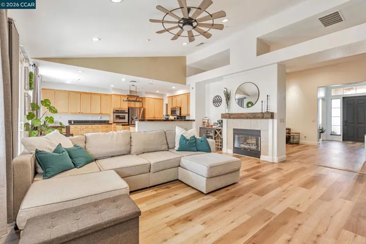 1108 Windhaven, Brentwood, California 94513