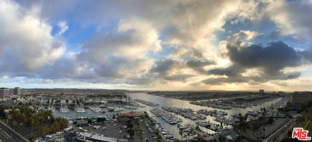 13700 Marina Pointe Drive 1915, Marina Del Rey, California 90292