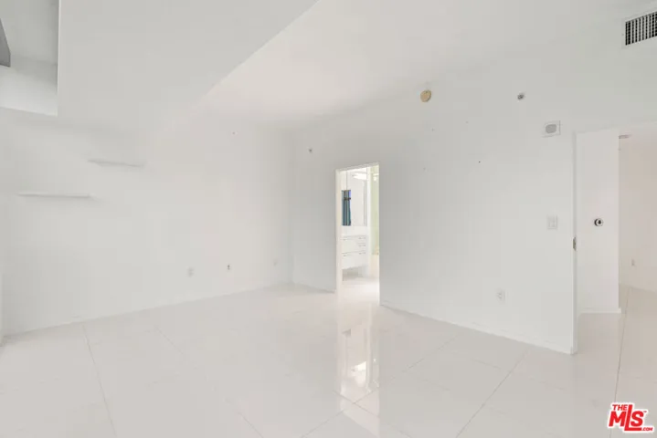 13700 Marina Pointe Drive 1915, Marina Del Rey, California 90292