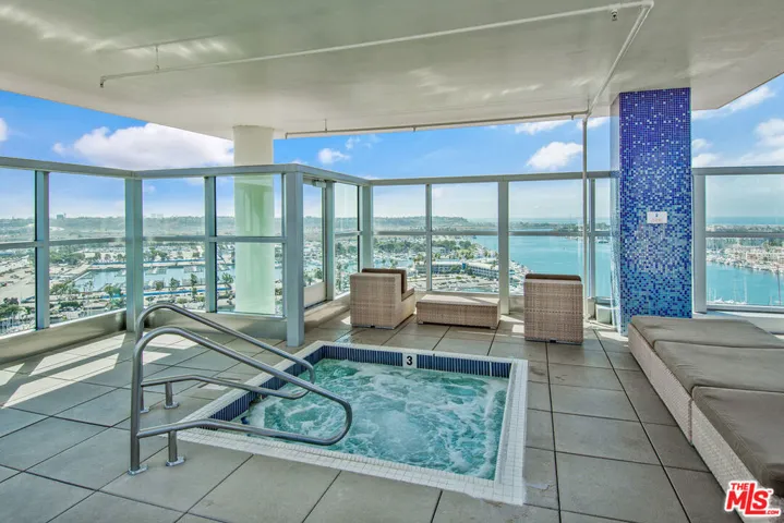 13700 Marina Pointe Drive 1915, Marina Del Rey, California 90292