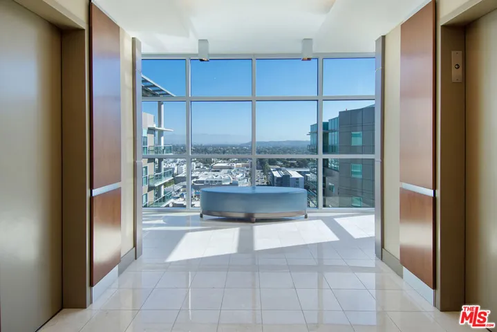 13700 Marina Pointe Drive 1915, Marina Del Rey, California 90292