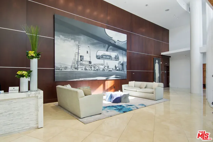13700 Marina Pointe Drive 1915, Marina Del Rey, California 90292