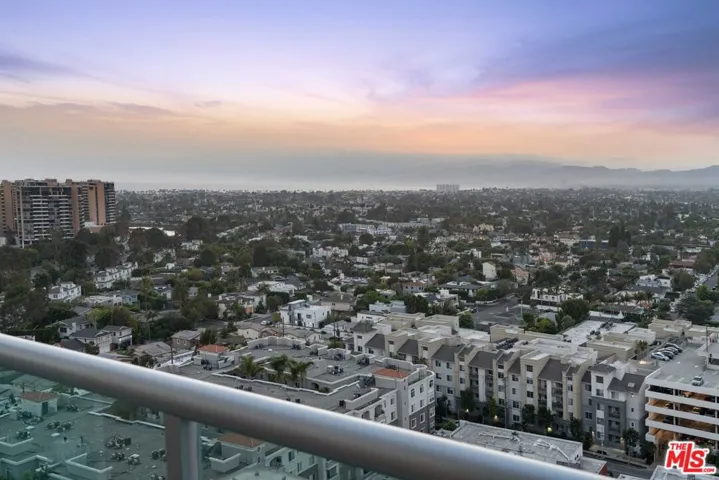 13700 Marina Pointe Drive 1915, Marina Del Rey, California 90292