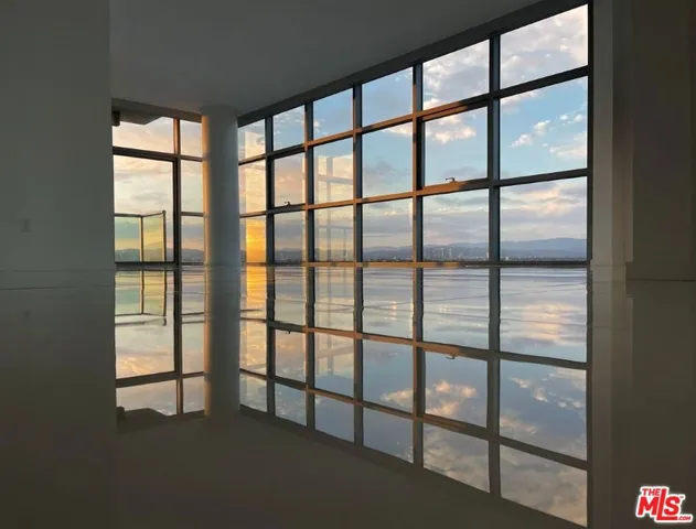 13700 Marina Pointe Drive 1915, Marina Del Rey, California 90292