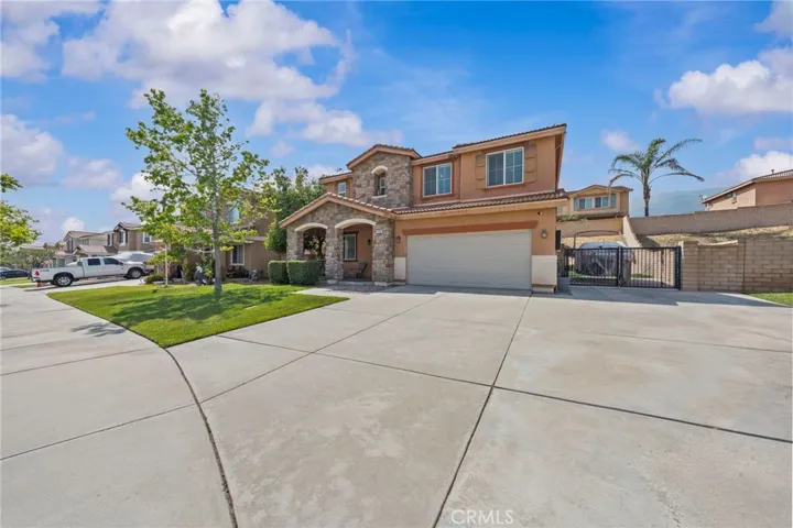 15292 Wren, Fontana, California 92336