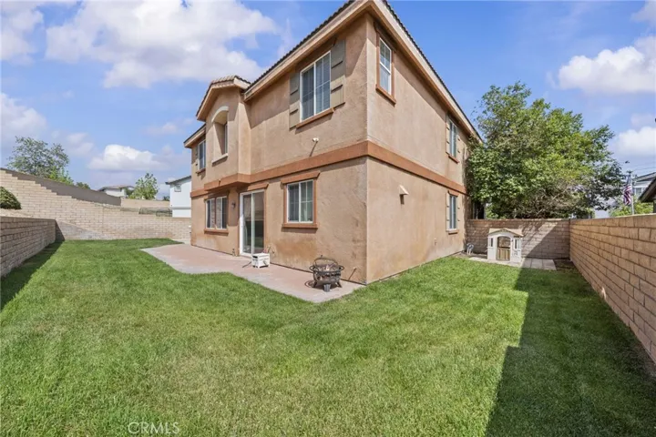 15292 Wren, Fontana, California 92336