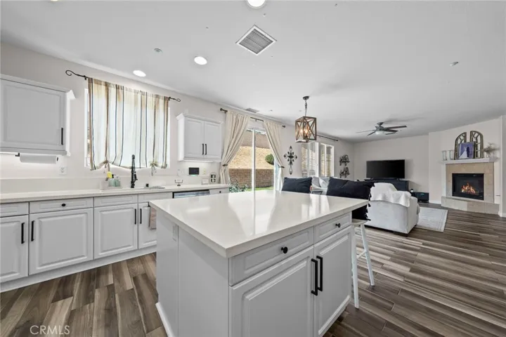 15292 Wren, Fontana, California 92336