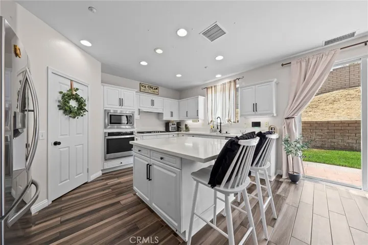 15292 Wren, Fontana, California 92336