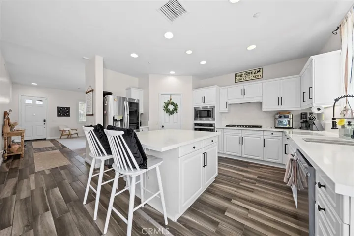 15292 Wren, Fontana, California 92336