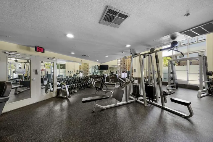 1501 Front Street 613, San Diego, California 92101