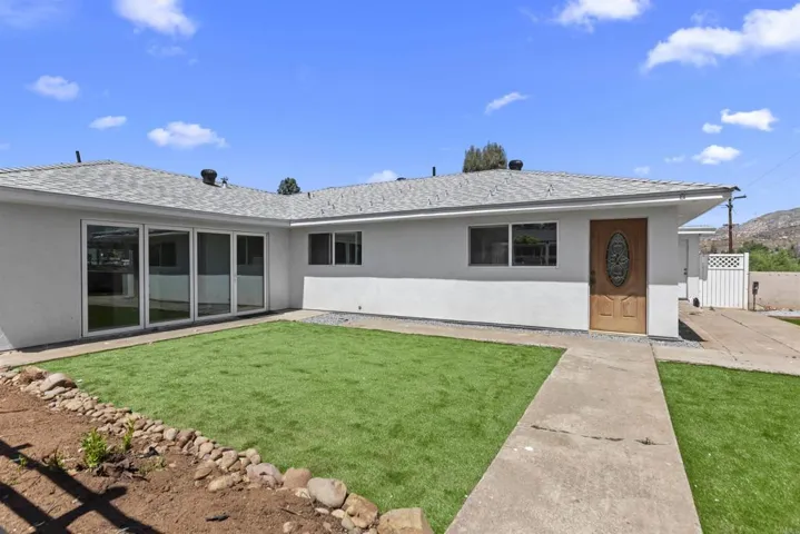 12752 Lindo Lane, Lakeside, California 92040