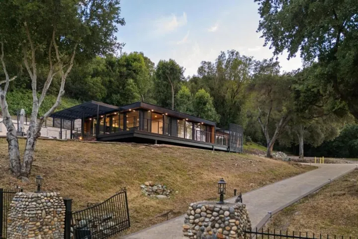 19751 Hicks Road, Los Gatos, California 95032