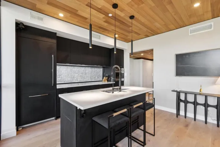 19751 Hicks Road, Los Gatos, California 95032