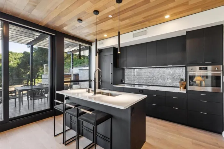 19751 Hicks Road, Los Gatos, California 95032