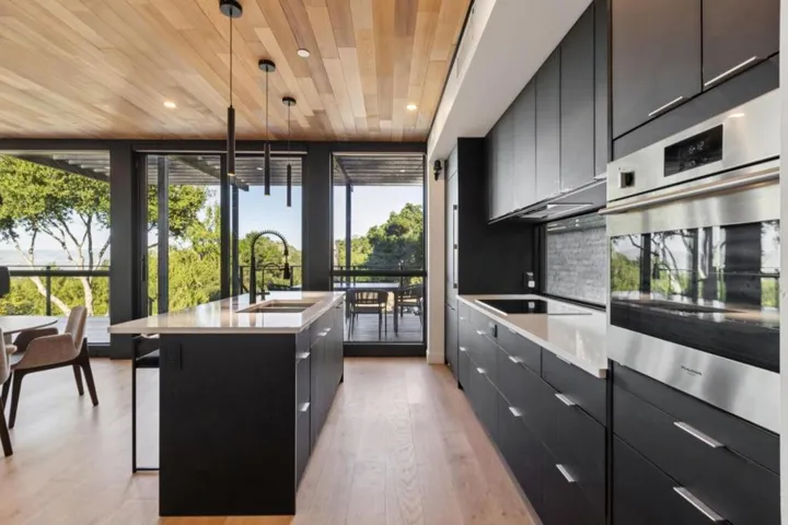 19751 Hicks Road, Los Gatos, California 95032