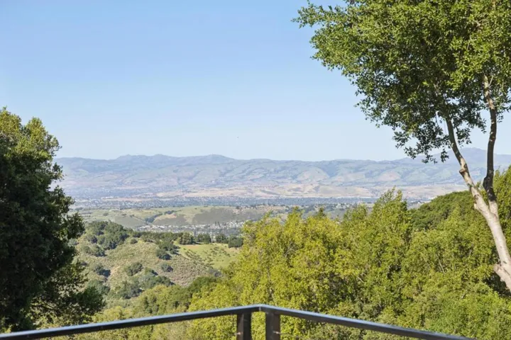 19751 Hicks Road, Los Gatos, California 95032