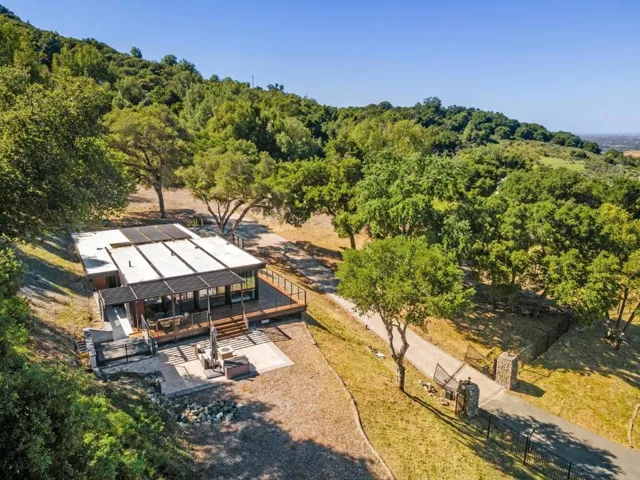 19751 Hicks Road, Los Gatos, California 95032