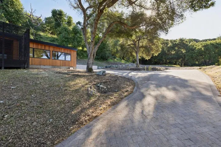 19751 Hicks Road, Los Gatos, California 95032