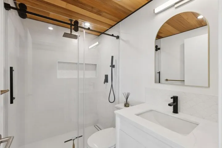 19751 Hicks Road, Los Gatos, California 95032