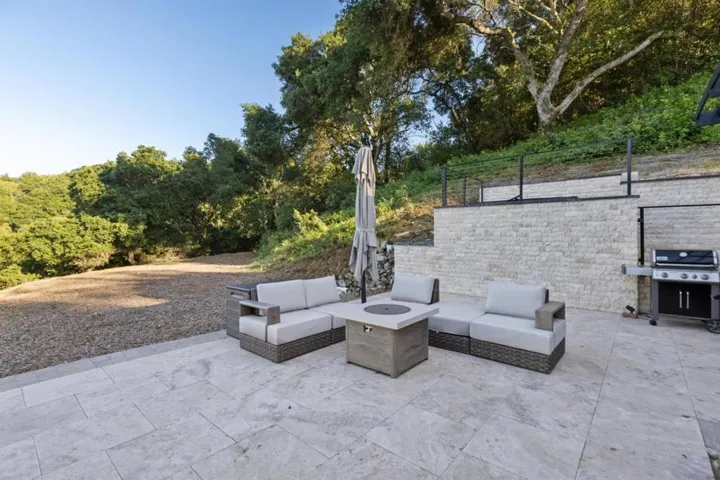 19751 Hicks Road, Los Gatos, California 95032