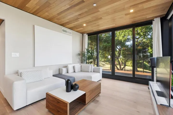 19751 Hicks Road, Los Gatos, California 95032
