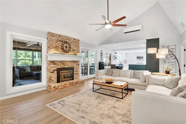 7495 N Flora Avenue, Fresno, California 93720